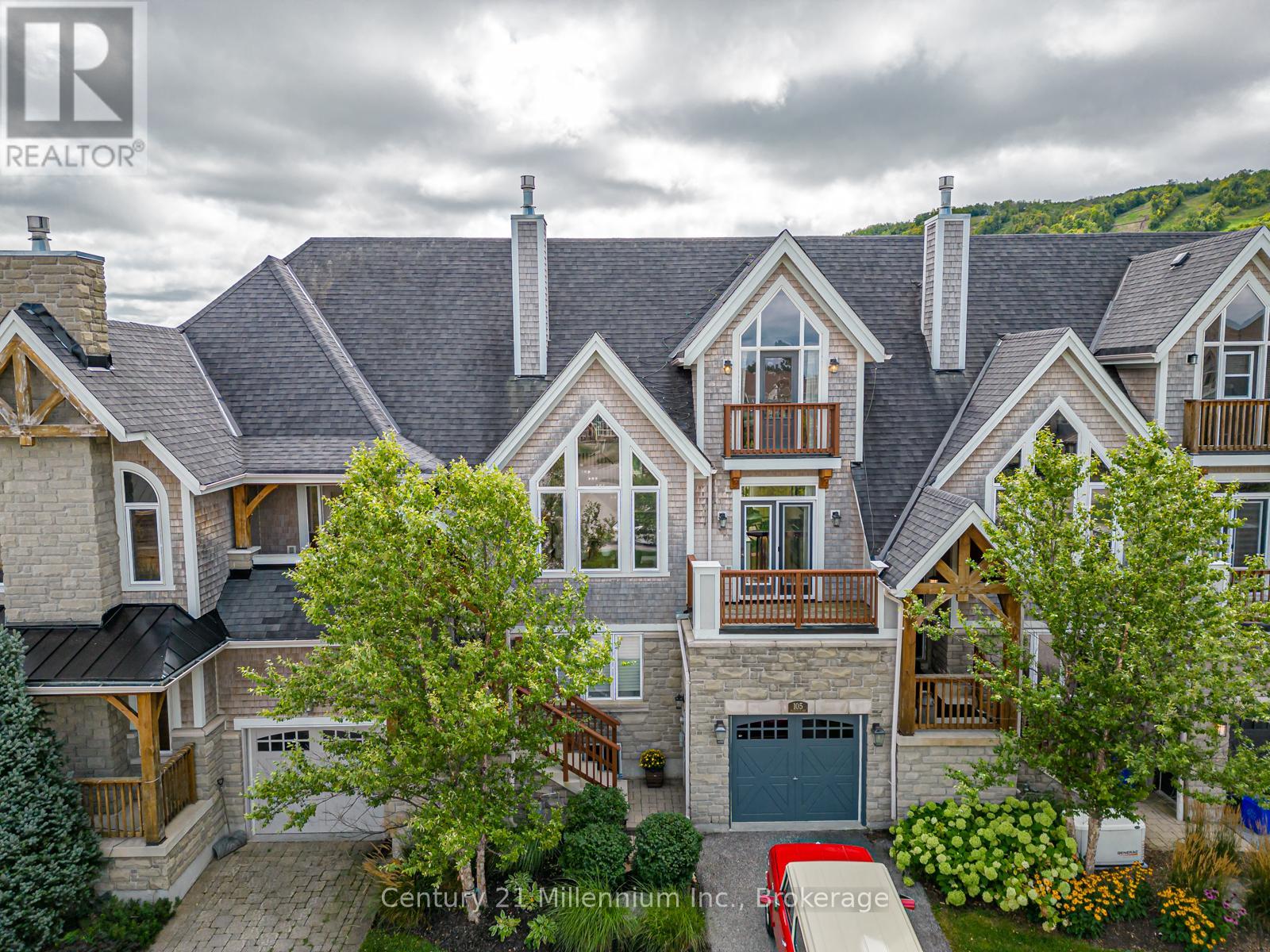 105 Millennium Way, Blue Mountains, Ontario  L9Y 0B8 - Photo 4 - X12054062