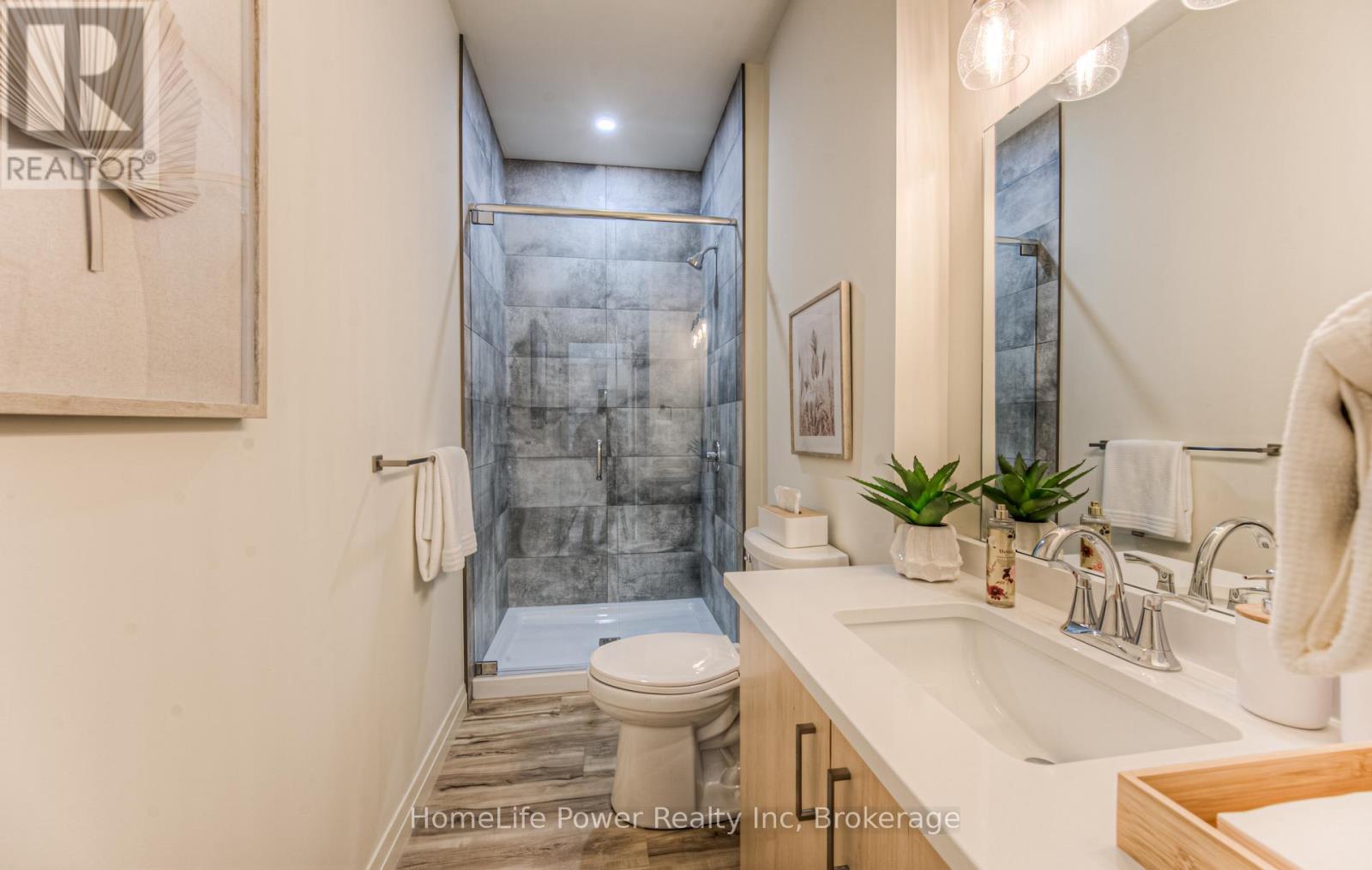 G1 - 301 Westmount Road, Kitchener, Ontario  N2M 5M9 - Photo 8 - X12054125