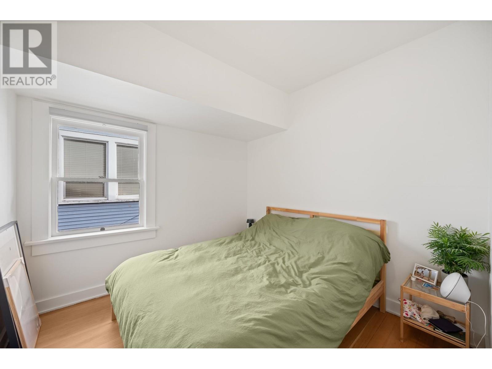 2128 E Pender Street, Vancouver, British Columbia  V5L 1X2 - Photo 9 - C8066965