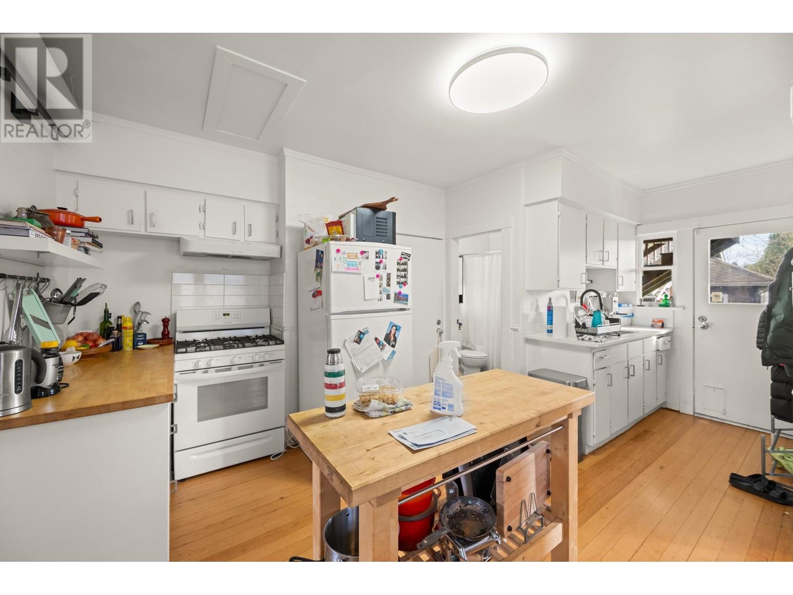 2128 E Pender Street, Vancouver, British Columbia  V5L 1X2 - Photo 23 - C8066965