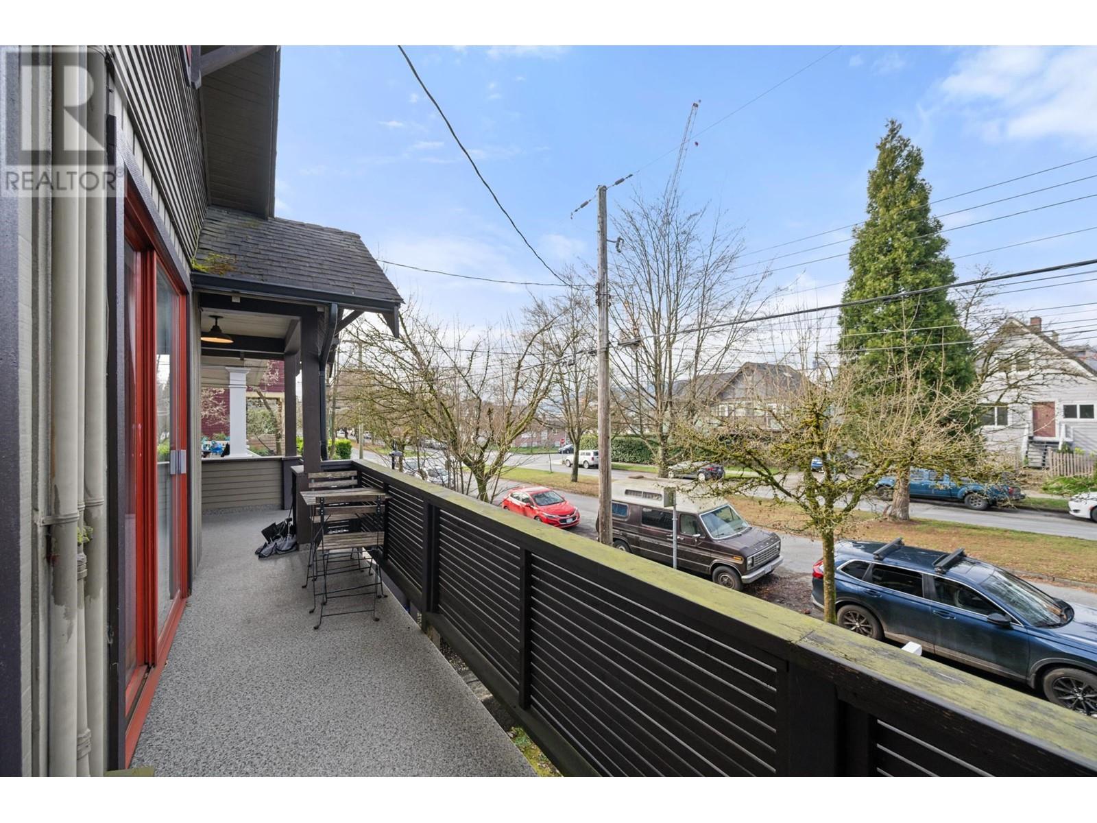 2128 E Pender Street, Vancouver, British Columbia  V5L 1X2 - Photo 3 - C8066965