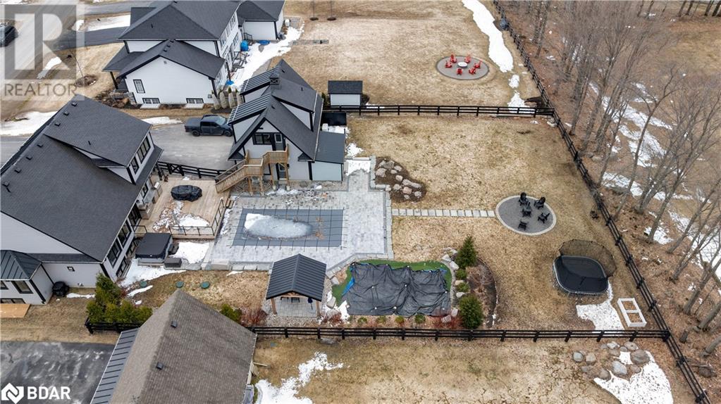 Property at 10 GEORGIAN GRANDE Drive image 3