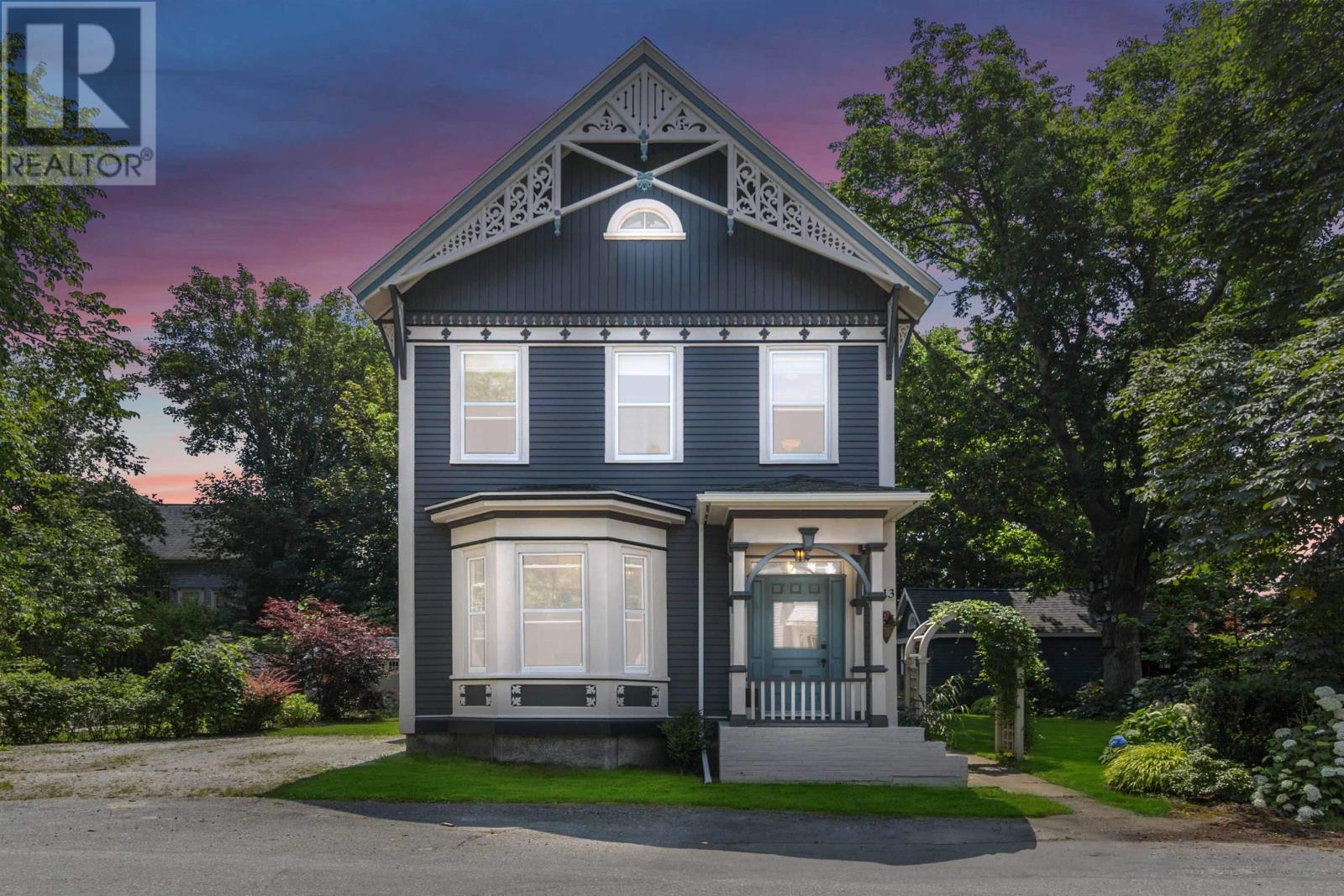 13 John Street, Shelburne, Nova Scotia  B0T 1W0 - Photo 6 - 202506413