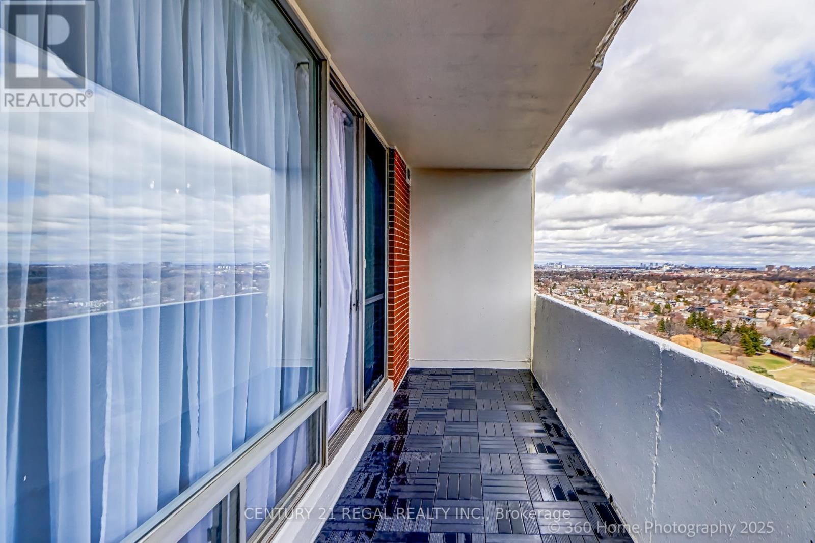 Ph06 - 5 Massey Square, Toronto, Ontario  M4C 5L6 - Photo 17 - E12053964