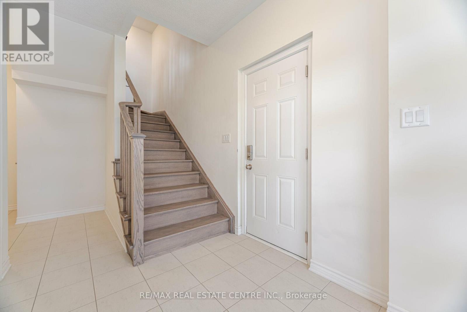 Property at 3370 THUNDERBIRD PROMENADE image 5