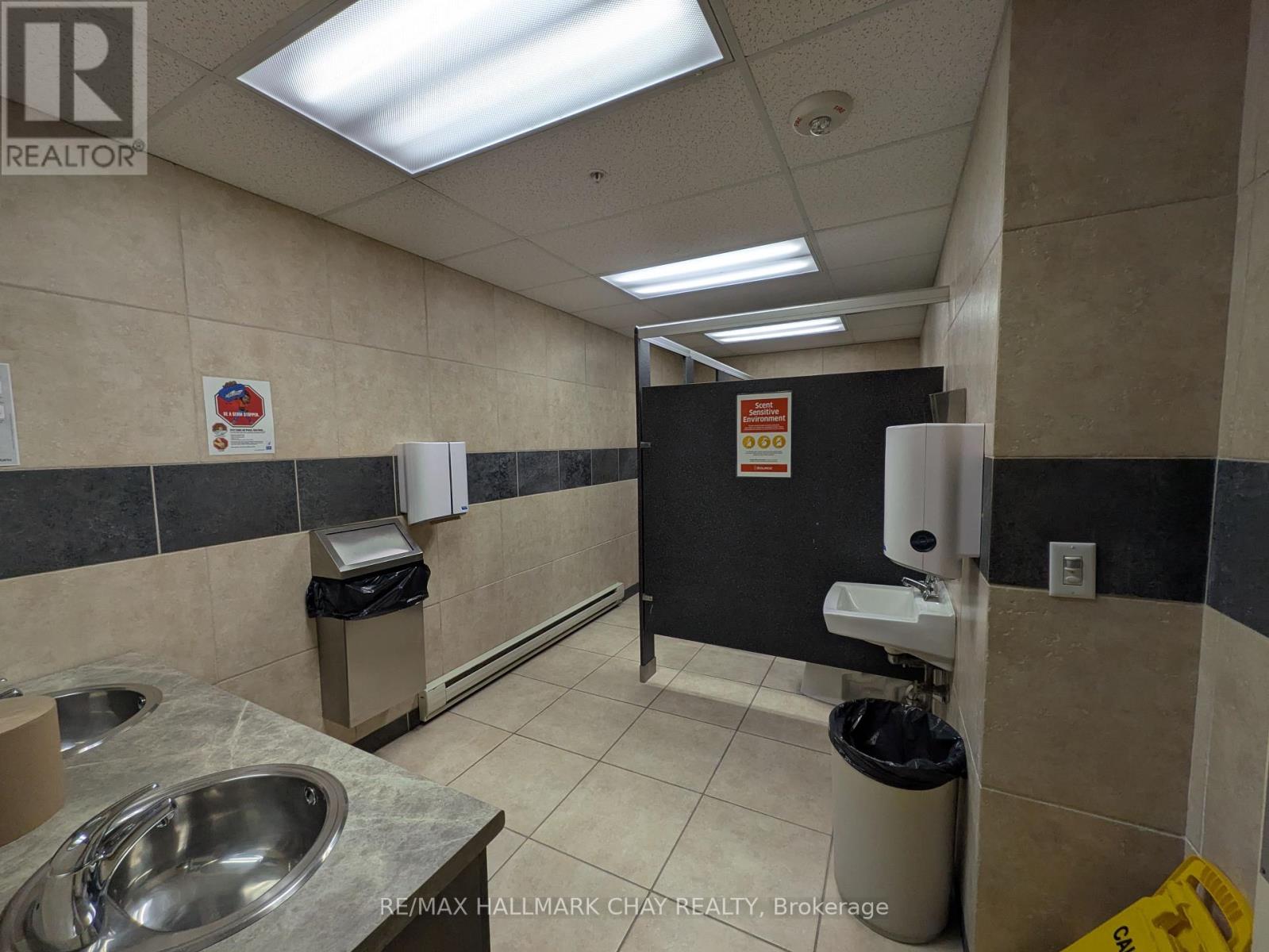 2nd Floor - 279 Bayview Drive, Barrie (0 East), Ontario  L4N 8X9 - Photo 12 - S12053961