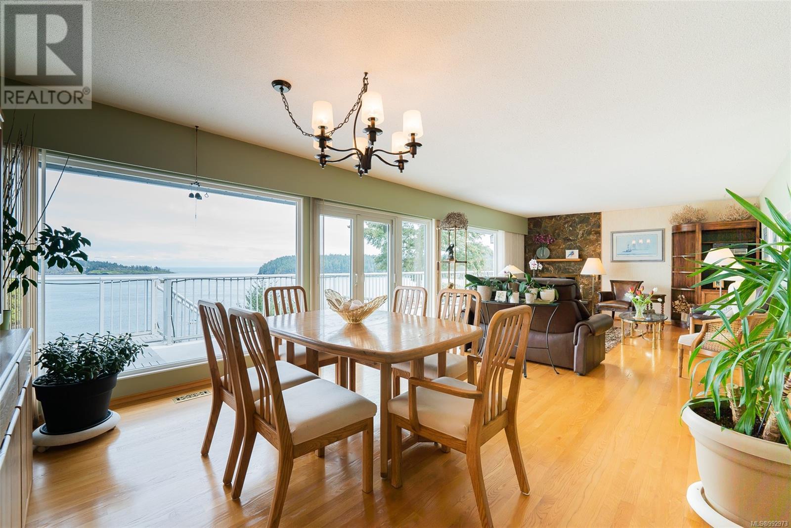 Property at 47 White Eagle Terr image 5