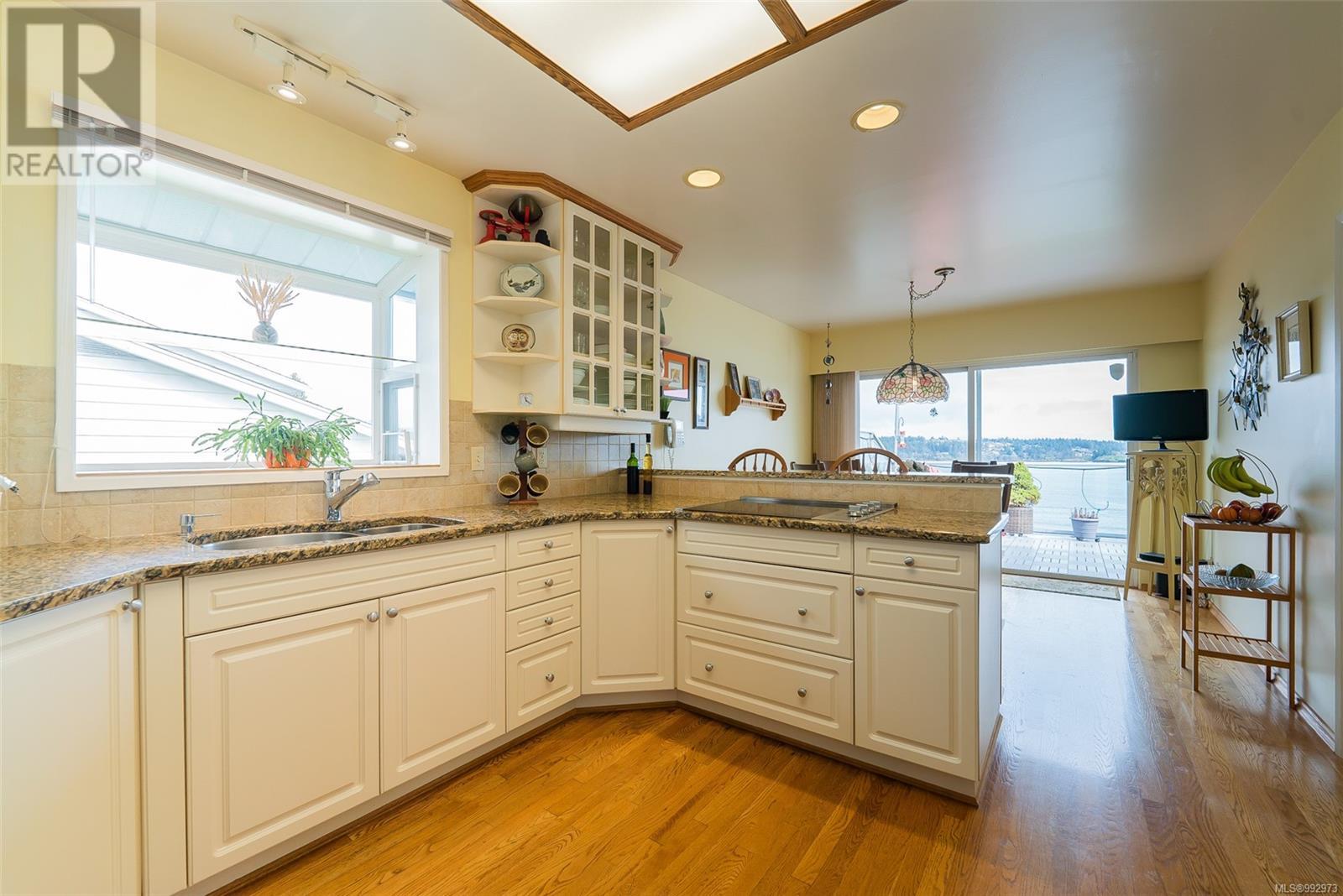 Property at 47 White Eagle Terr image 1
