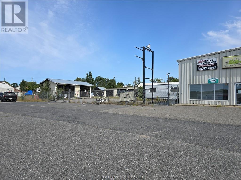 760 & 770 Centre Street, Espanola, Ontario  P3E 1J2 - Photo 2 - 2121418