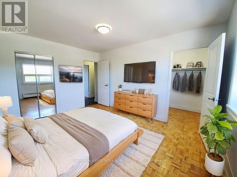 302 - 10 Garfella Drive, Toronto, Ontario  M9V 2E9 - Photo 3 - W12054061