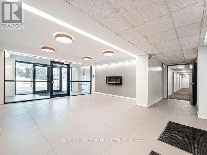 302 - 10 Garfella Drive, Toronto, Ontario  M9V 2E9 - Photo 7 - W12054061