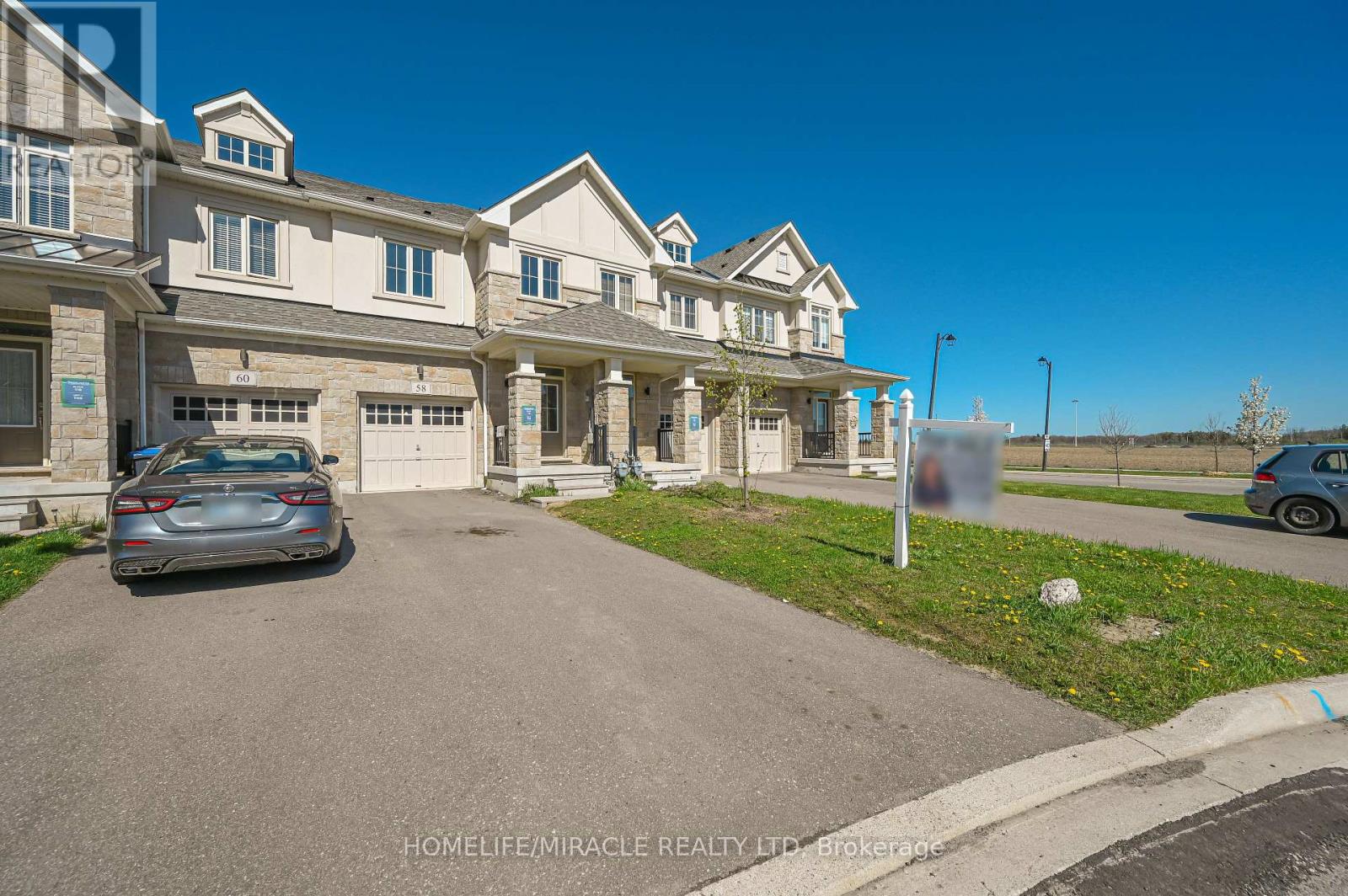 Property at 58 DORIS PAWLEY CRESCENT image 2