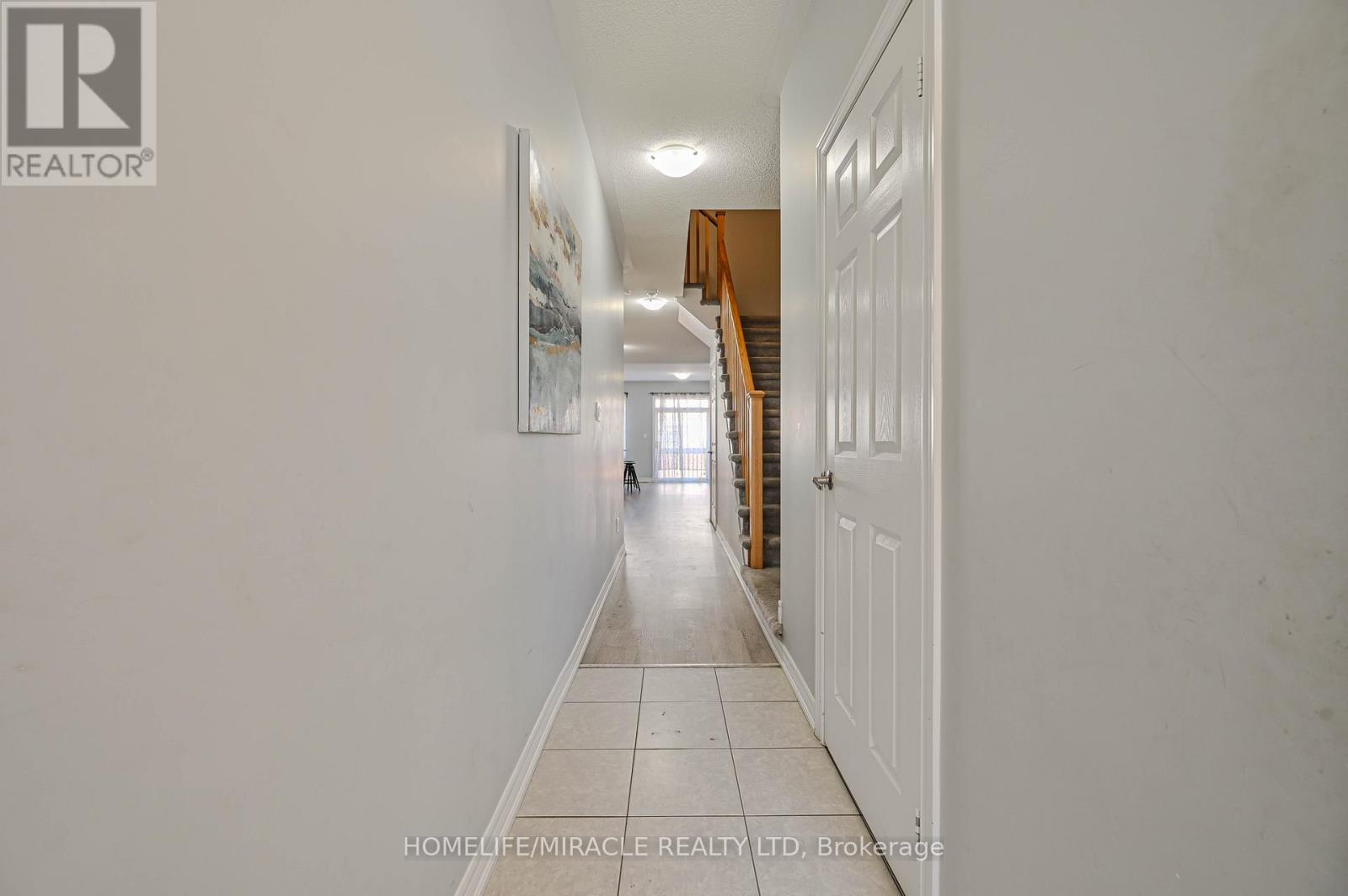 Property at 58 DORIS PAWLEY CRESCENT image 5