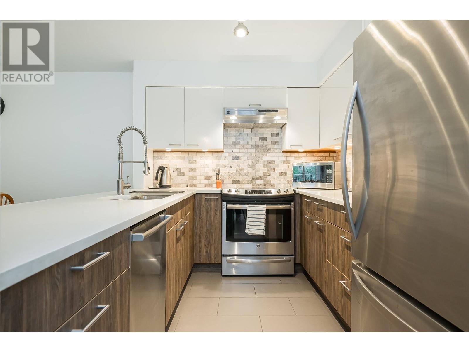 204 7851 No 1 Road, Richmond, British Columbia  V7C 1T7 - Photo 12 - R2965804