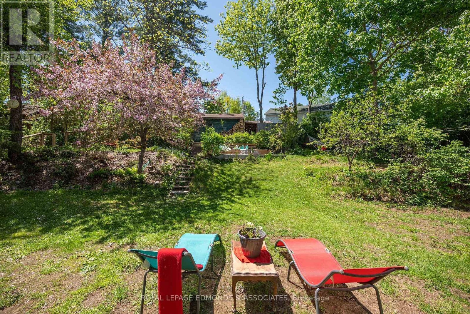 3 Huron Street, Deep River, Ontario  K0J 1P0 - Photo 8 - X12054173