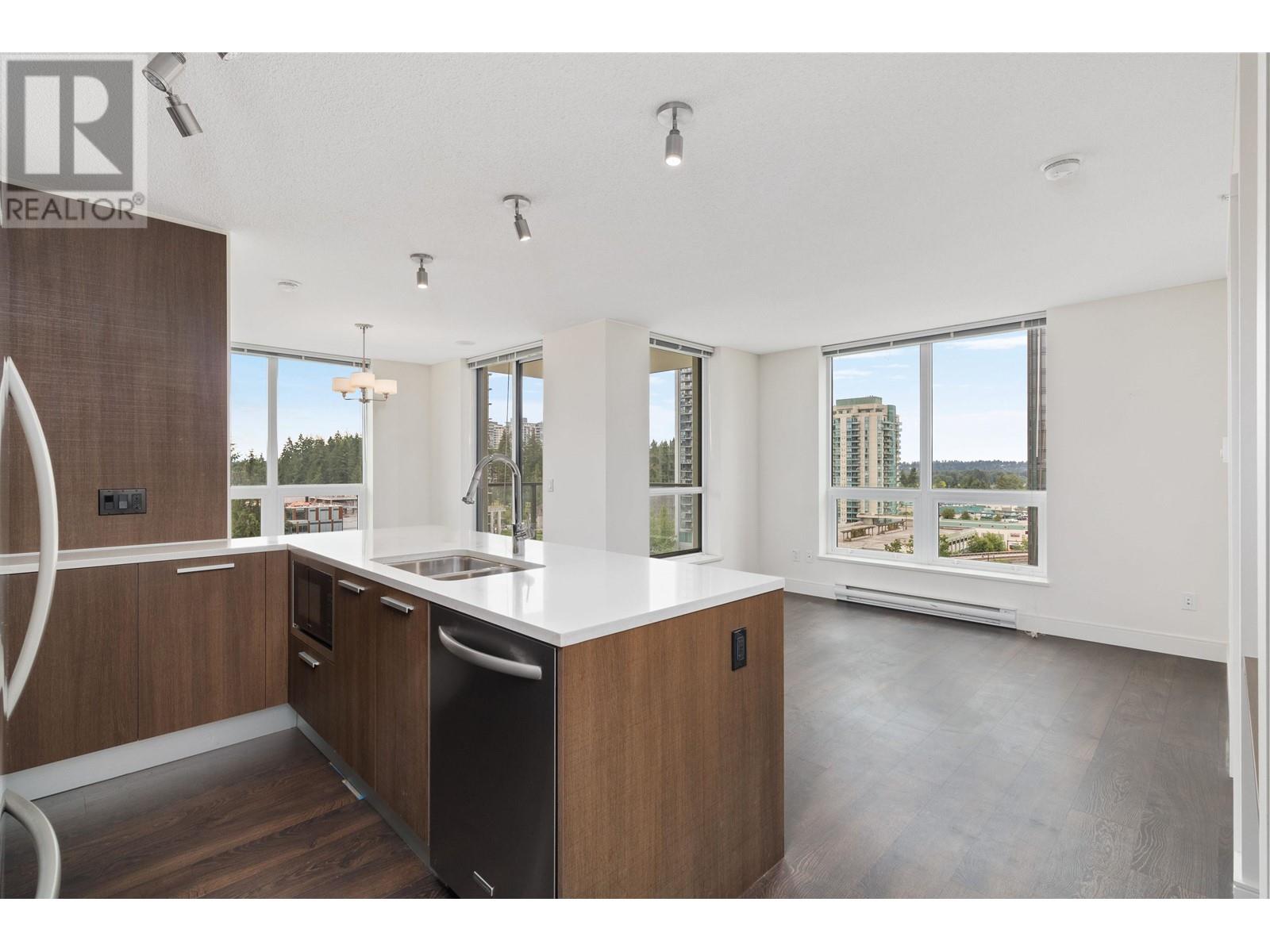 1105 3007 Glen Drive, Coquitlam, British Columbia  V3B 0L8 - Photo 11 - R2983962