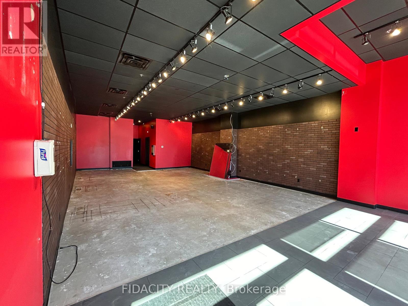 119 Richmond Road, Ottawa, Ontario  K1Z 0A6 - Photo 2 - X12054138