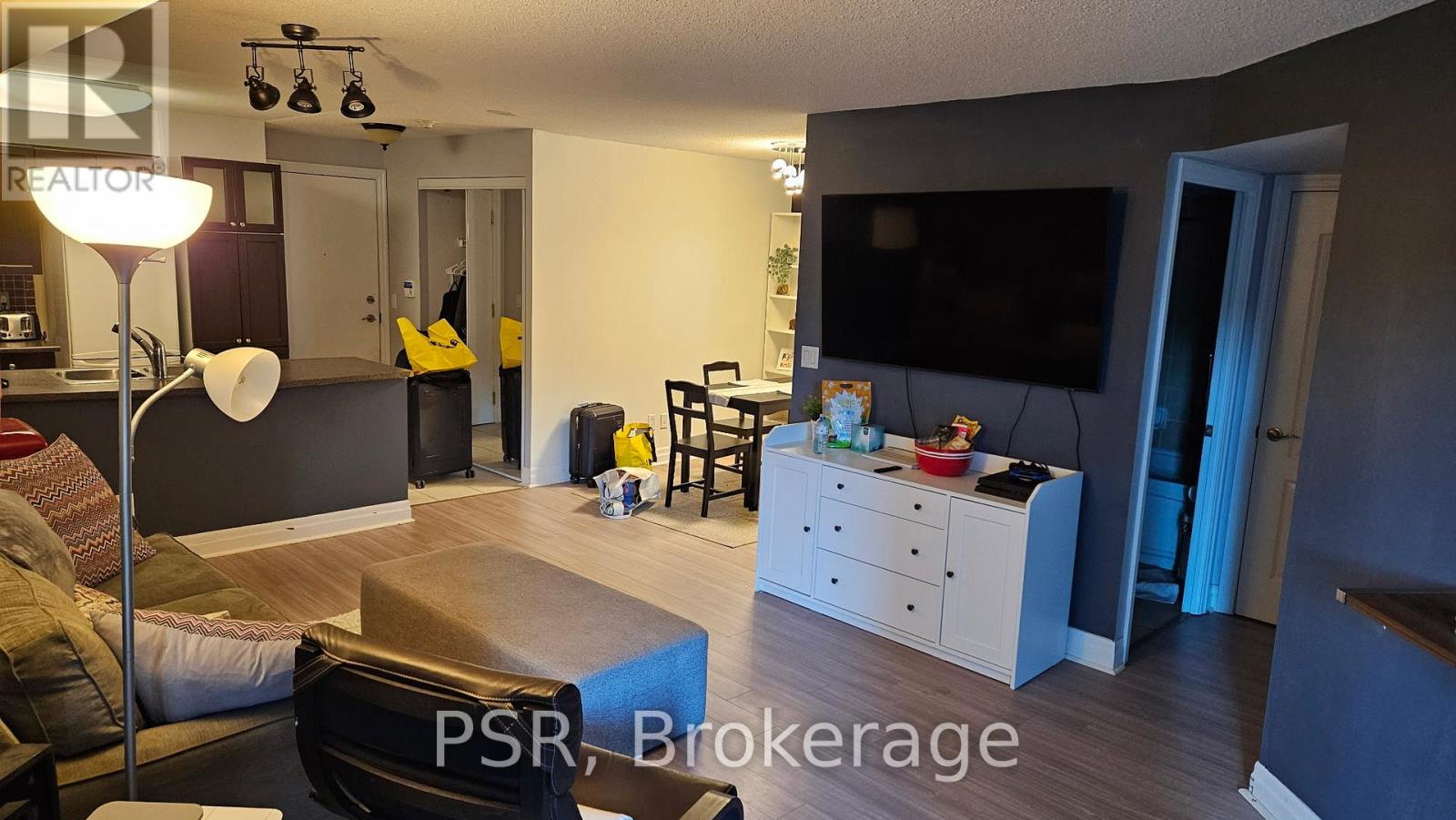 207 - 2121 Lakeshore Boulevard, Toronto, Ontario  M8V 4E9 - Photo 6 - W12054187