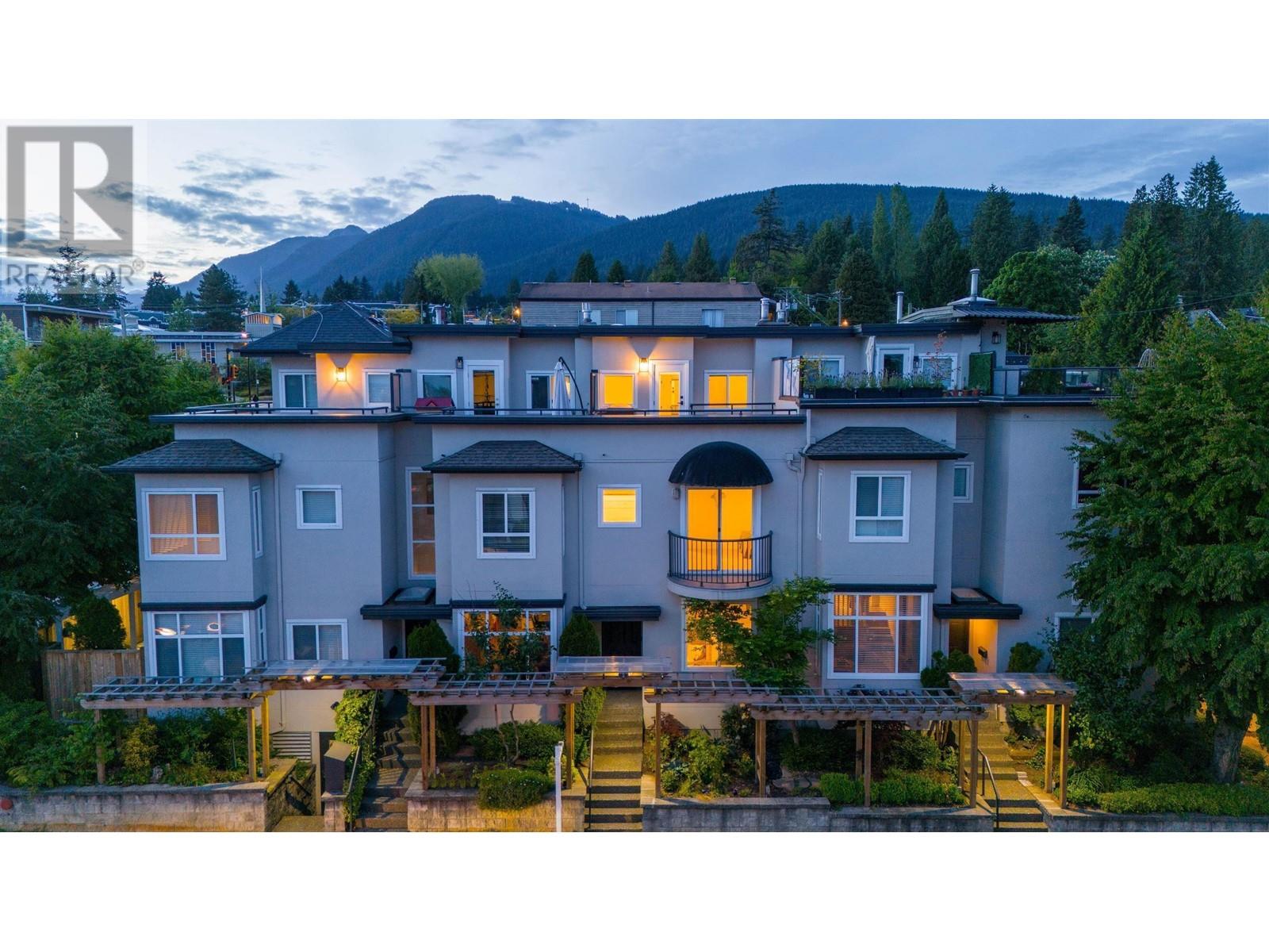 106 E 26TH STREET, north vancouver, British Columbia
