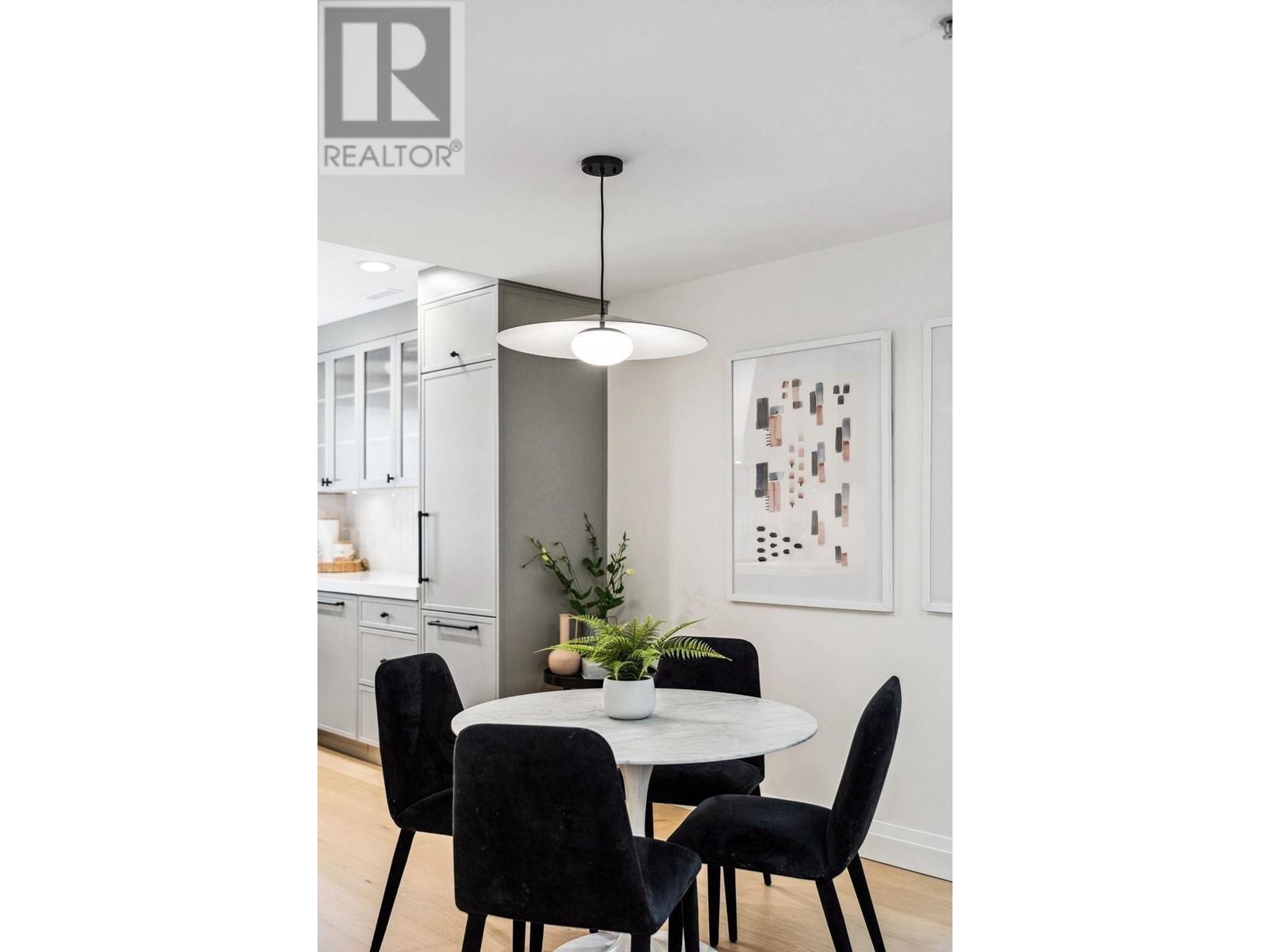 106 E 26th Street, North Vancouver, British Columbia  V7N 1A5 - Photo 16 - R2984280