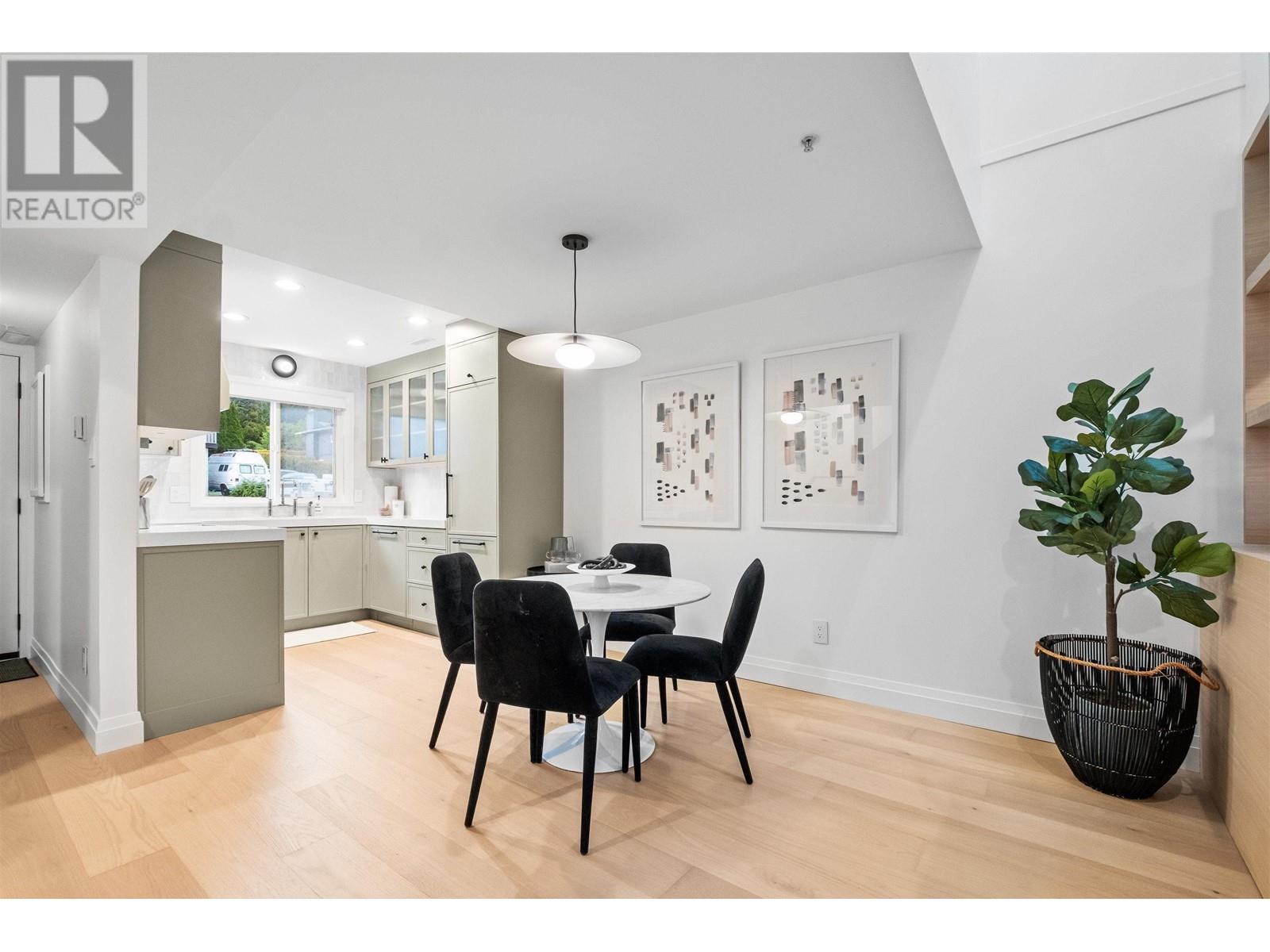 106 E 26th Street, North Vancouver, British Columbia  V7N 1A5 - Photo 7 - R2984280