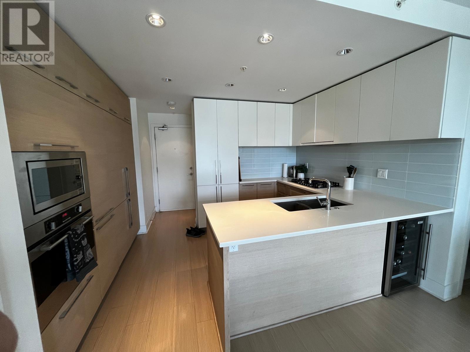 3805 1188 Pinetree Way, Coquitlam, British Columbia  V3B 0K9 - Photo 2 - R2984296