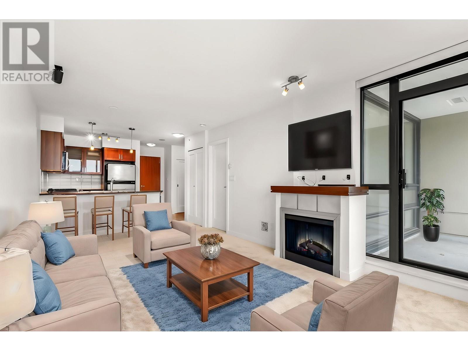 1806 1 RENAISSANCE SQUARE, new westminster, British Columbia