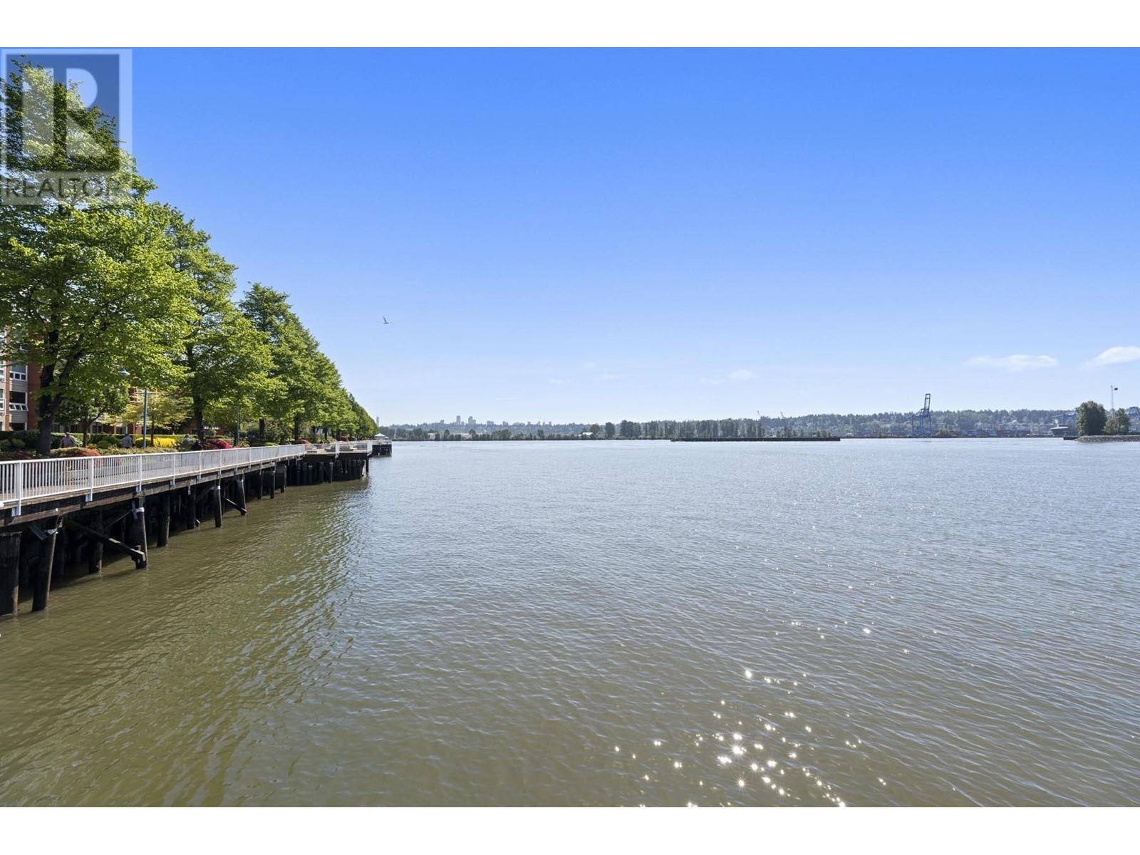 1806 1 Renaissance Square, New Westminster, British Columbia  V3M 0B6 - Photo 30 - R2984310