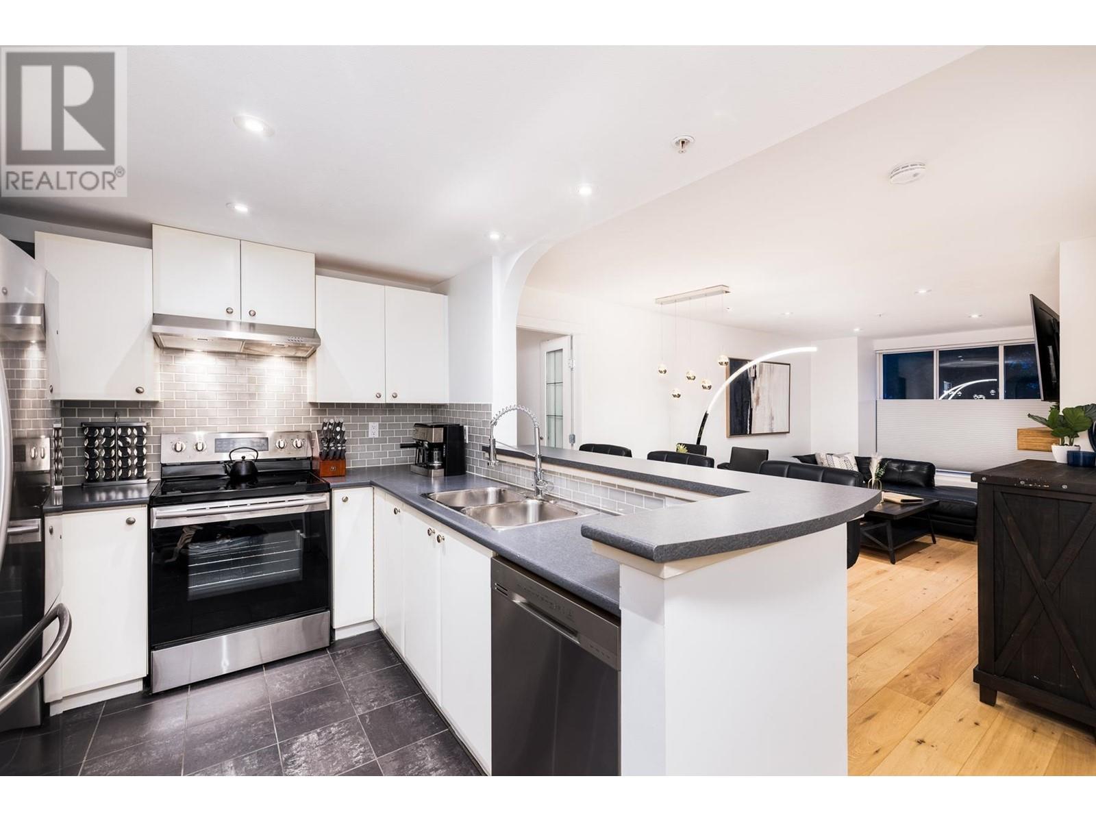 204 1111 Lynn Valley Road, North Vancouver, British Columbia  V7J 3V4 - Photo 10 - R2984316