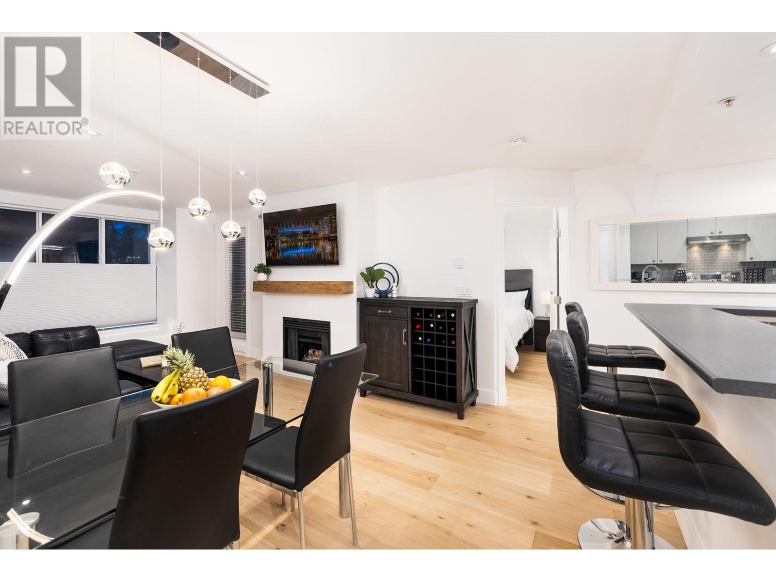 204 1111 Lynn Valley Road, North Vancouver, British Columbia  V7J 3V4 - Photo 6 - R2984316