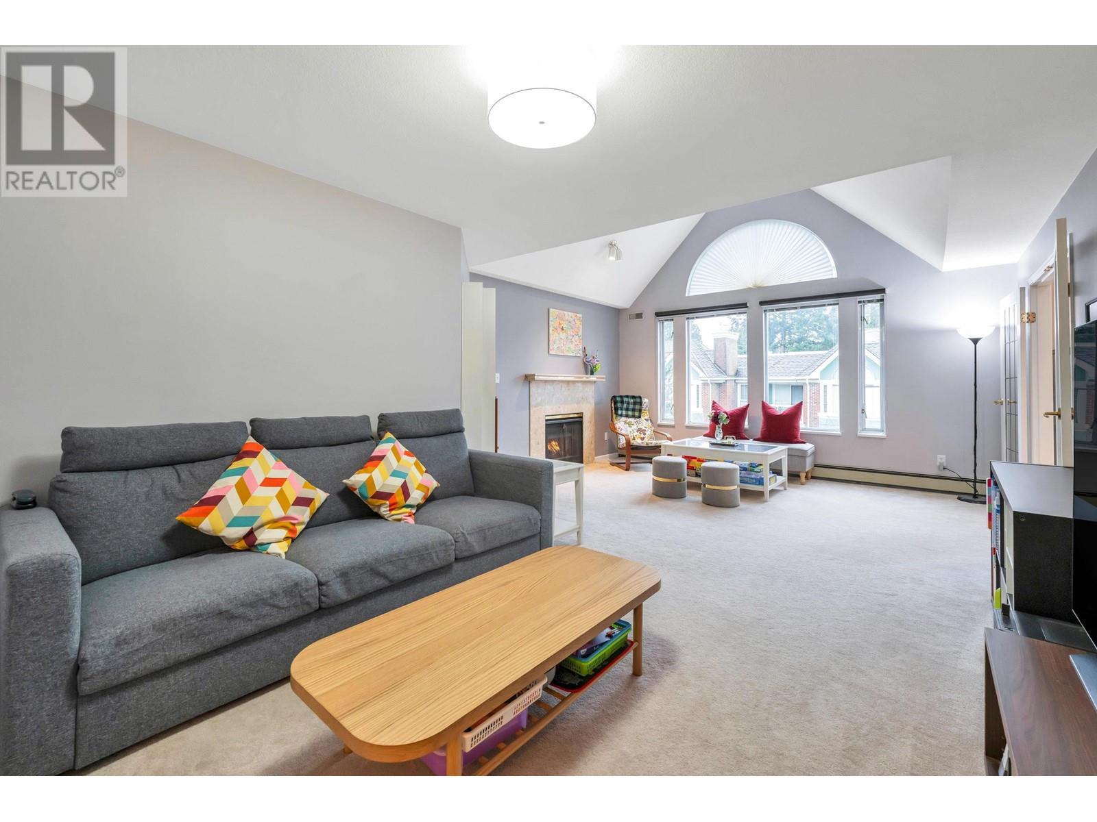 308 1655 Augusta Avenue, Burnaby, British Columbia  V5A 4S8 - Photo 5 - R2984318
