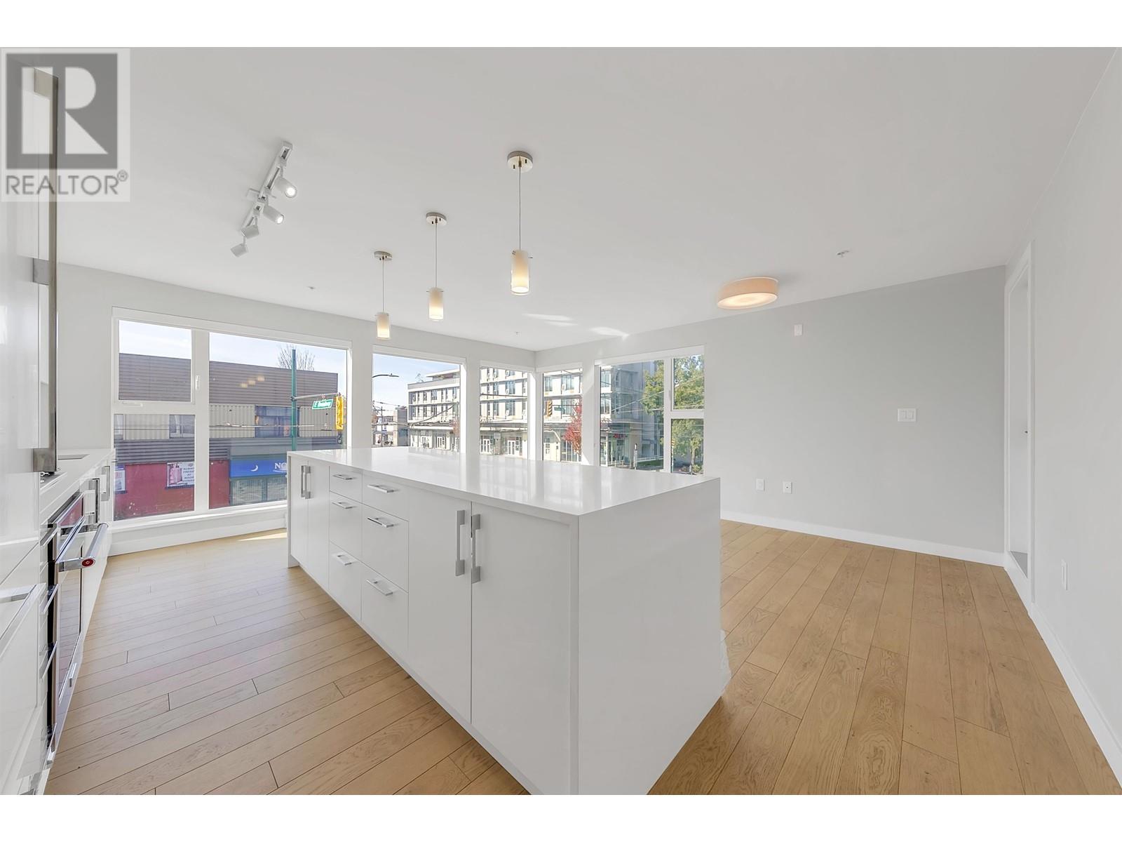 202 2508 Fraser Street, Vancouver, British Columbia  V5T 3V4 - Photo 4 - R2984327
