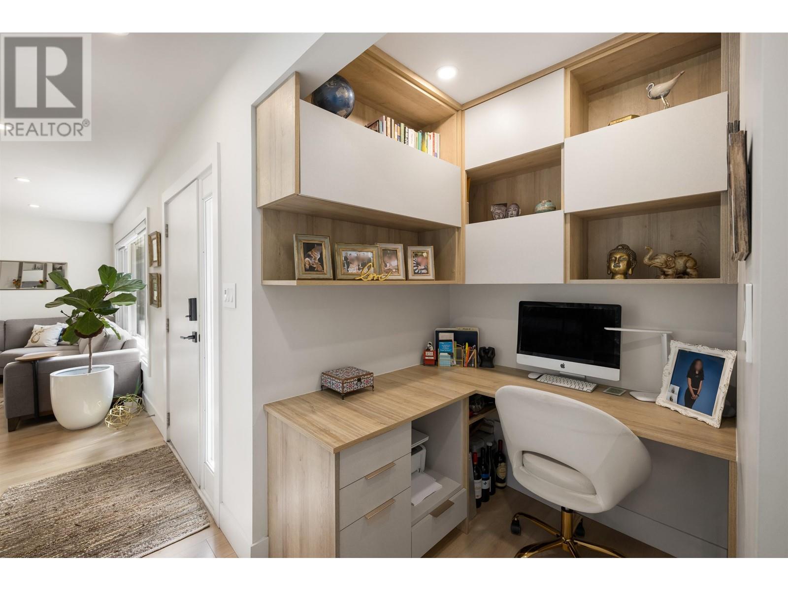 3950 Trenton Place, North Vancouver, British Columbia  V7R 3G5 - Photo 10 - R2984301