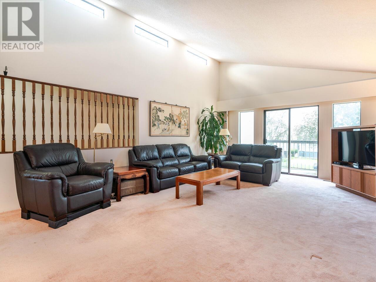 Property at 2278 E 39TH AVENUE image 5