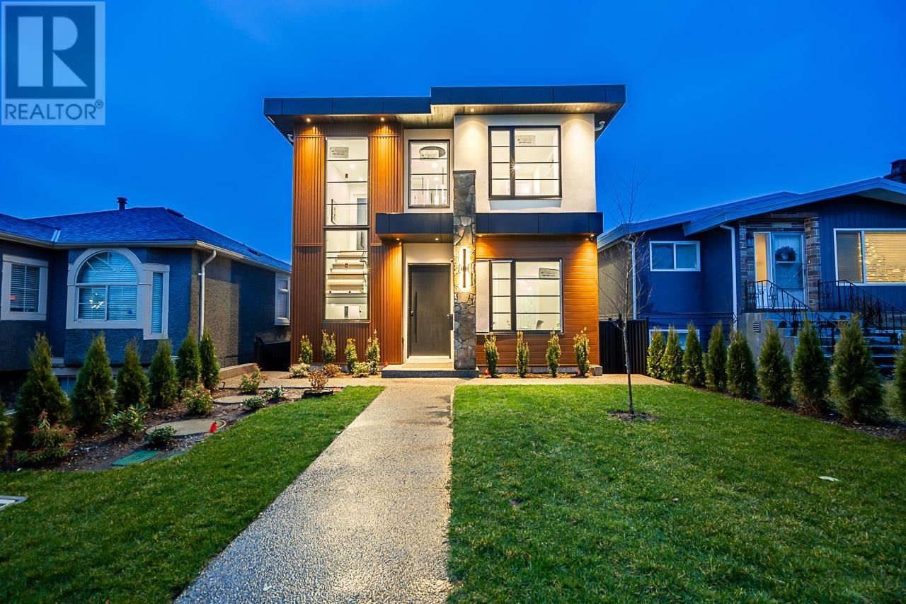 81 Grosvenor Avenue, Burnaby, British Columbia  V5B 3N7 - Photo 2 - R2984375
