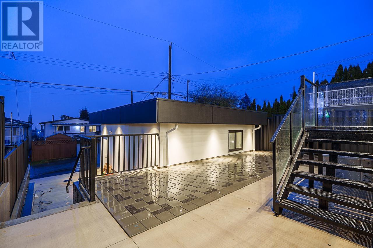 81 Grosvenor Avenue, Burnaby, British Columbia  V5B 3N7 - Photo 33 - R2984375