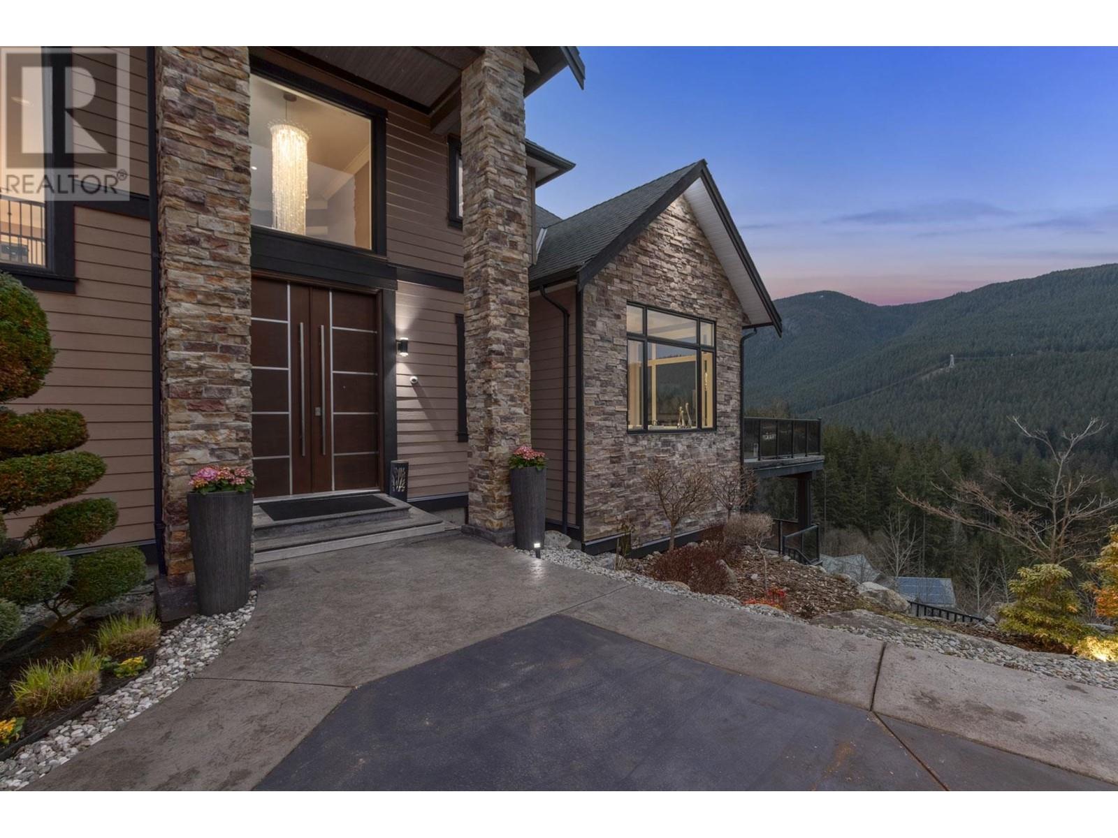 Property at 1087 UPLANDS DRIVE image 3