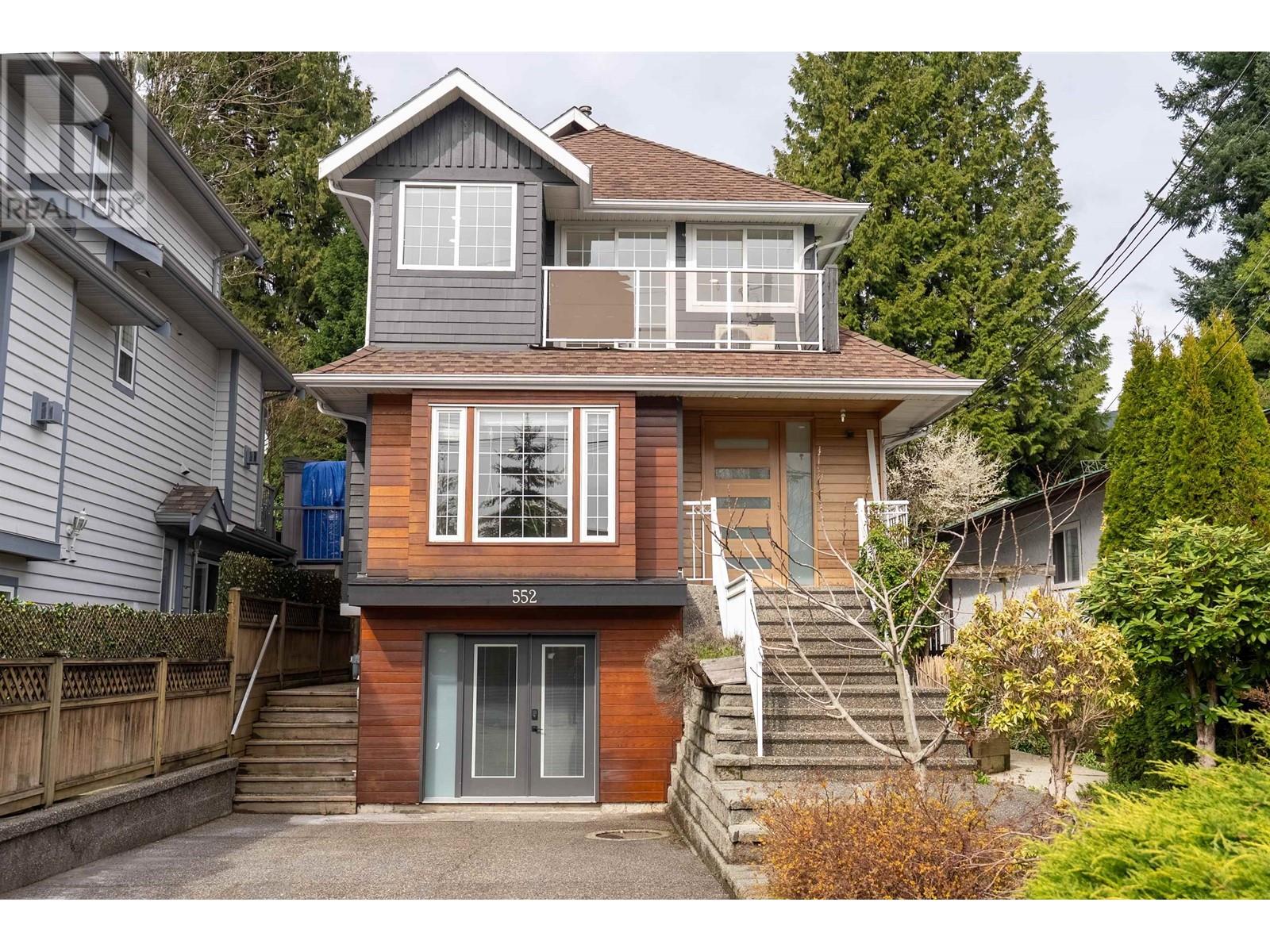 552 W 25TH STREET, north vancouver, British Columbia