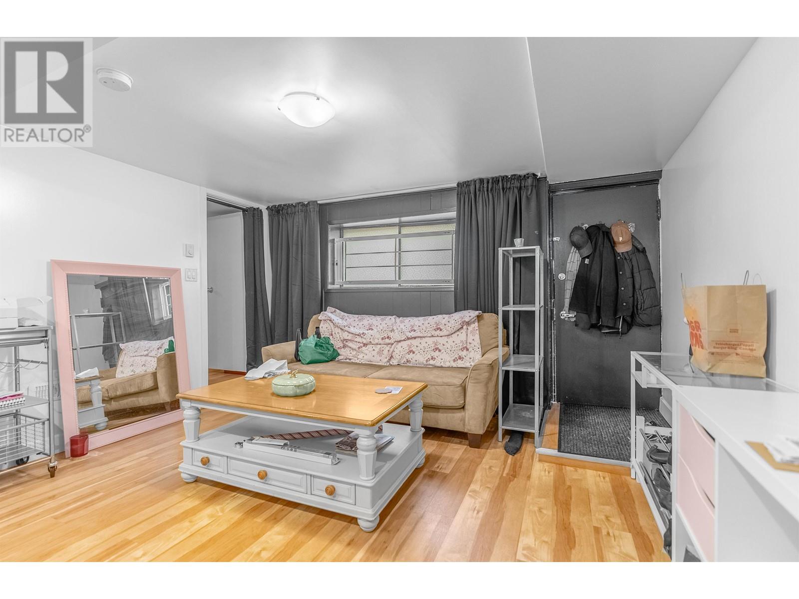 610 Salsbury Drive, Vancouver, British Columbia  V5L 3Z9 - Photo 17 - R2984066