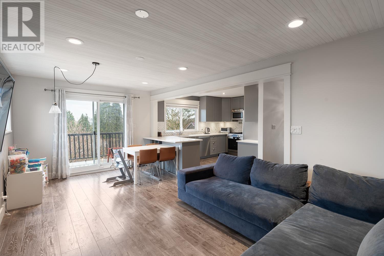 Property at 3311 SOPHIA STREET image 3
