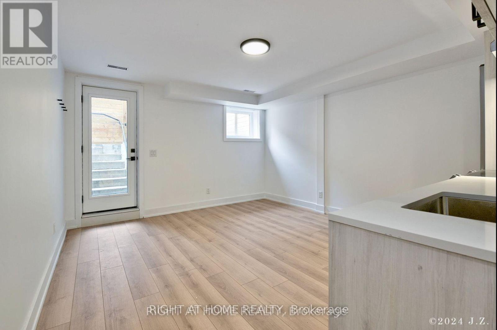 Lower - 50b Lanark Avenue, Toronto, Ontario  M6C 2B4 - Photo 2 - C12054139