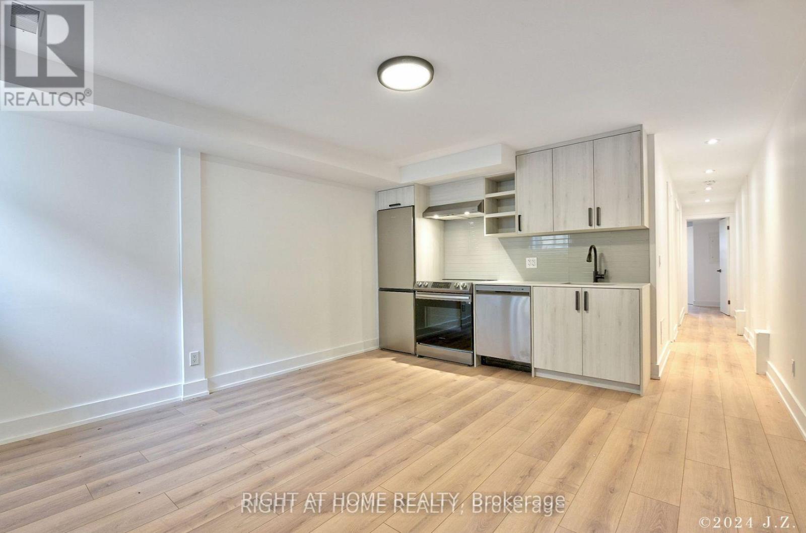 Lower - 50b Lanark Avenue, Toronto, Ontario  M6C 2B4 - Photo 3 - C12054139