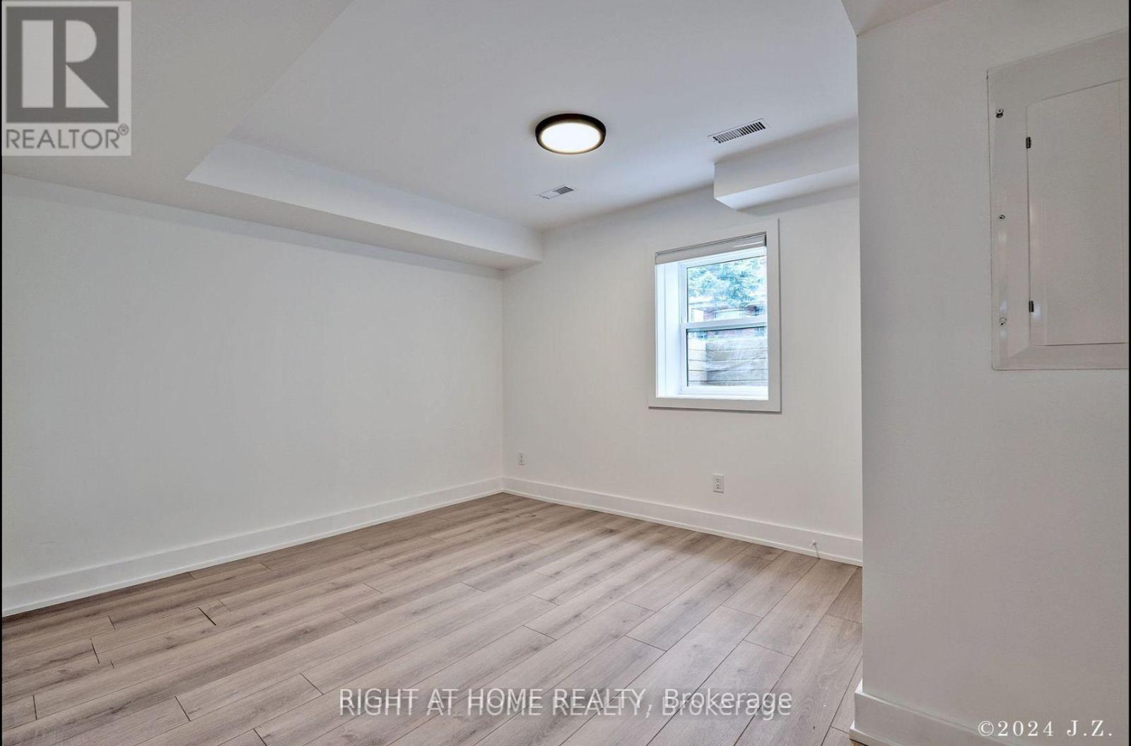 Lower - 50b Lanark Avenue, Toronto, Ontario  M6C 2B4 - Photo 5 - C12054139