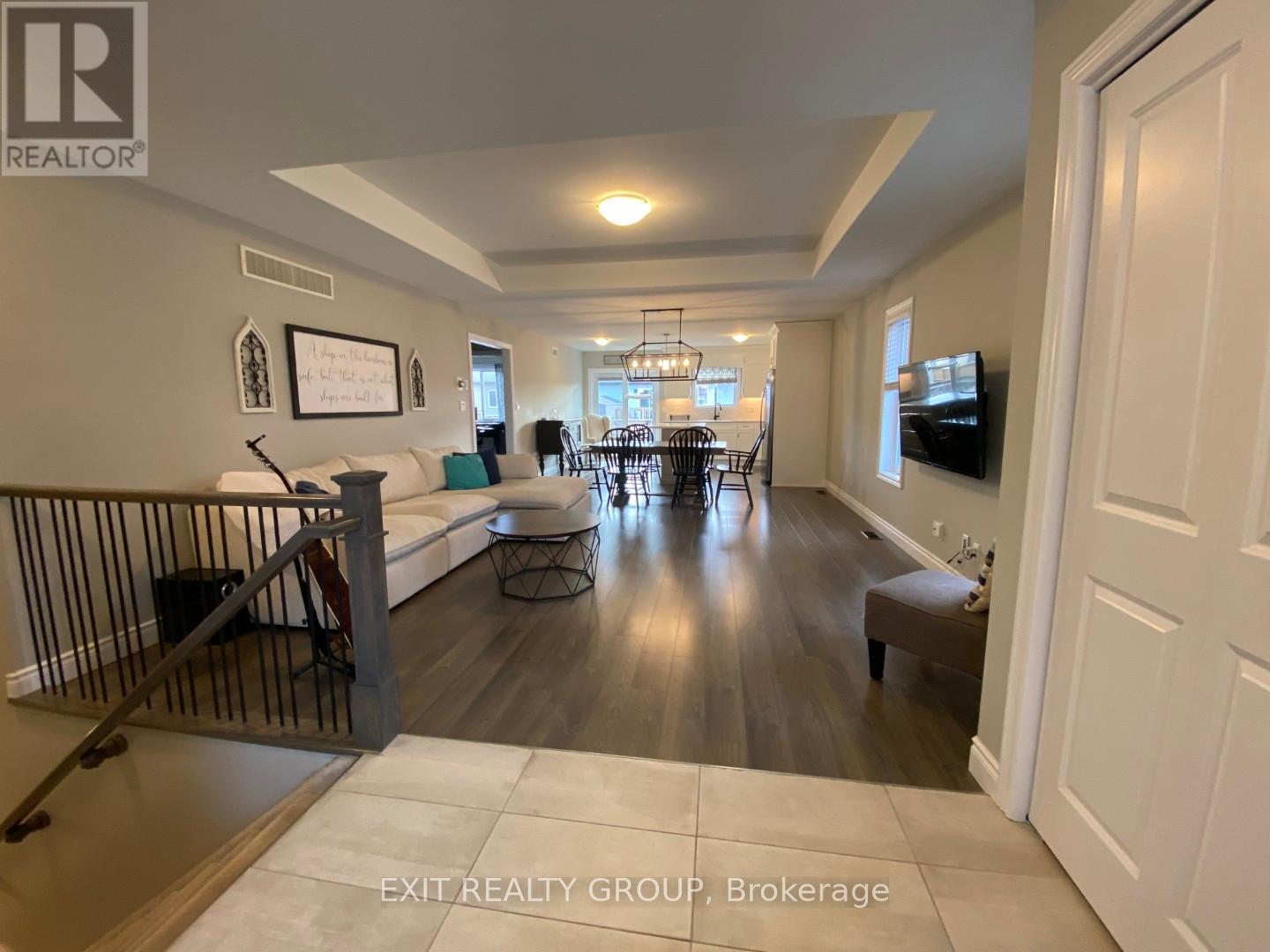 Property at 66 DEACON PLACE image 5