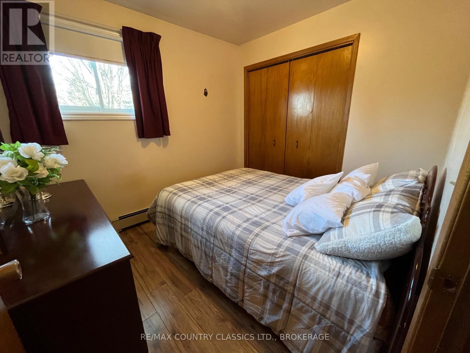 35 Clement Street, Addington Highlands, Ontario  K0H 1P0 - Photo 21 - X12052764