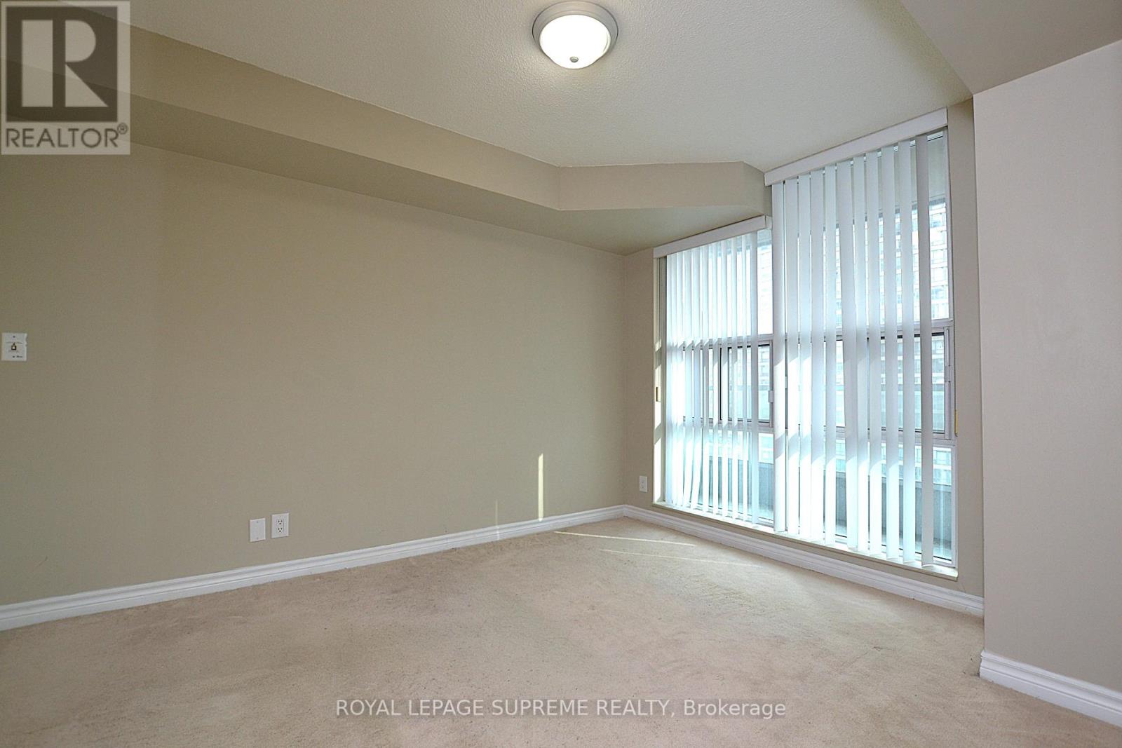 1007 - 1 Elm Drive W, Mississauga, Ontario  L5B 4M1 - Photo 12 - W12054180