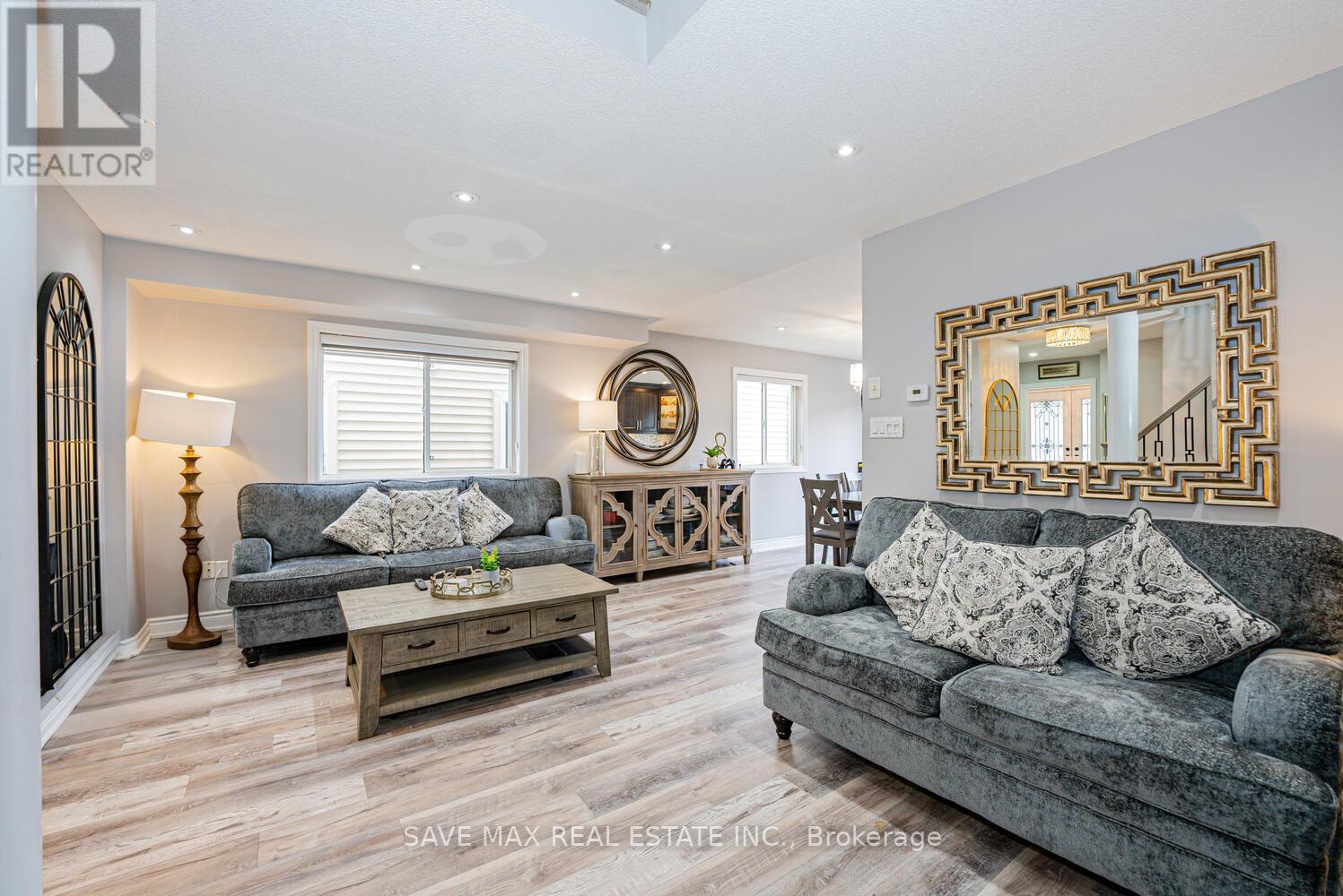 6 Weather Vane Lane, Brampton, Ontario  L6X 2R5 - Photo 11 - W12054192