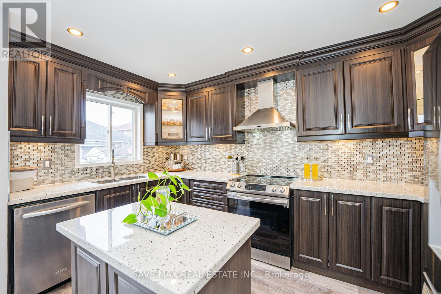 6 Weather Vane Lane, Brampton, Ontario  L6X 2R5 - Photo 16 - W12054192