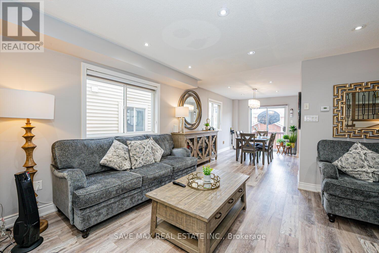 6 Weather Vane Lane, Brampton, Ontario  L6X 2R5 - Photo 9 - W12054192