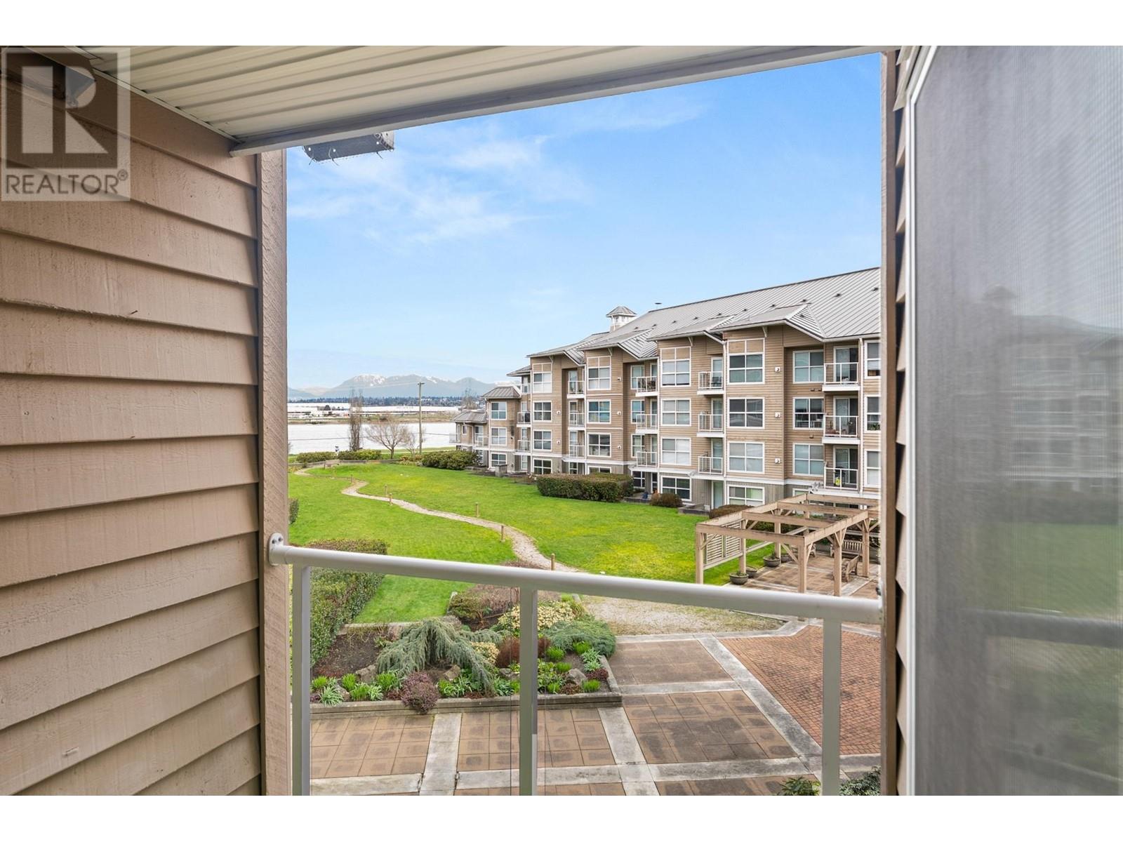 328 5880 Dover Crescent, Richmond, British Columbia  V7C 5P5 - Photo 4 - R2982804
